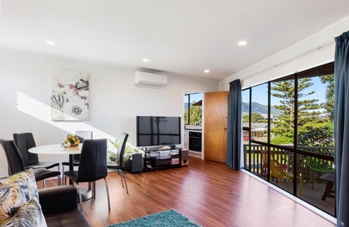 Te Horo Beach House | Tranquil Te Horo Beach Holiday Home for Families