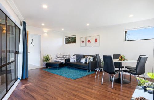 Te Horo Beach House | Tranquil Te Horo Beach Holiday Home for Families