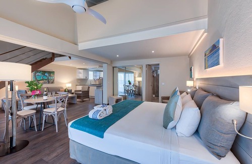 Grand Case Resort | Seaside Serenity | 2 Beaches, Pool, Balcony w/Oceanview & Diving Options