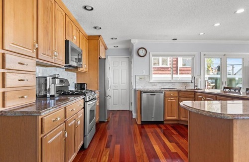 Branford House | Elegant Waterfront Getaway with Spa and Ocean View in Branford