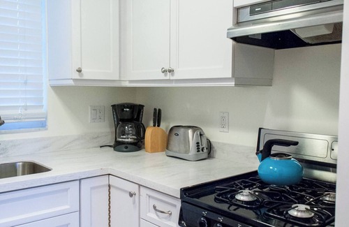 Jog Road Condo | Oceanfront One Bedroom Condo with Two Baths - Family-Friendly