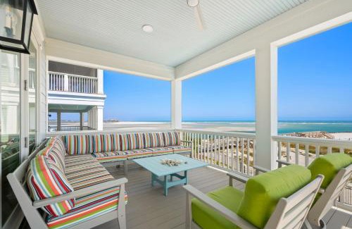 Pawleys Island House | Oceanfront Retreat with Pool and Hot Tub for Families