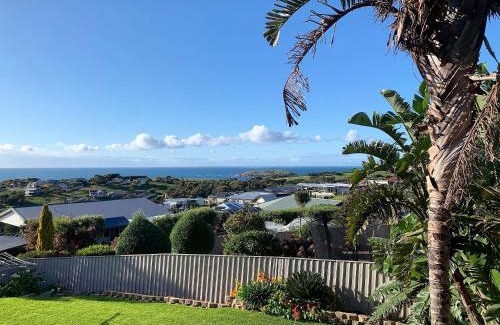 Encounter Bay House | Family Retreat at Encounter Bay - Pets Welcome!