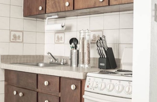 Isla Verde Apartment | Family-Friendly Seaside Studio for Memorable Getaways