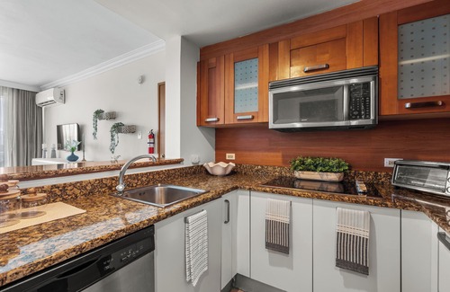 Puerta de Tierra Apartment | Seaside Terrace | Condado | Close to the Beach