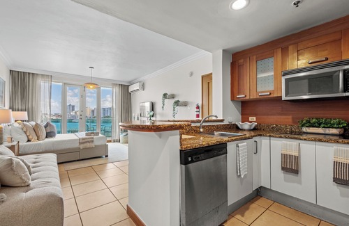 Puerta de Tierra Apartment | Seaside Terrace | Condado | Close to the Beach