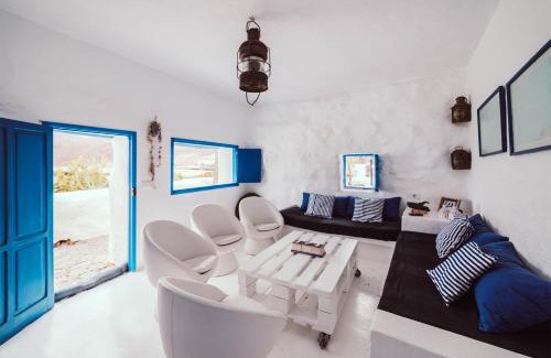 Teguise House | Cozy Seaside Villa La Graciosa with Oceanfront Views