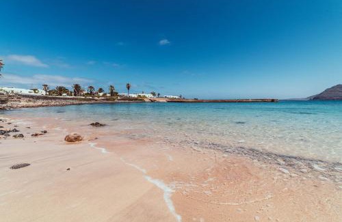 Teguise House | Cozy Seaside Villa La Graciosa with Oceanfront Views