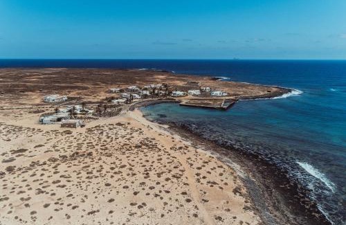 Teguise House | Cozy Seaside Villa La Graciosa with Oceanfront Views