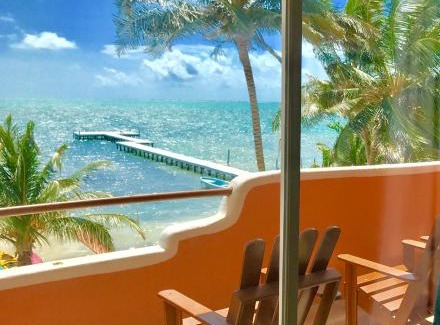 Caye Caulker Villa | Experience Seaside Villas: Oceanfront Bliss Awaits
