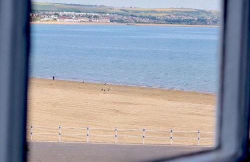 Weymouth House | Seasides: Family-Friendly Escape with 10/10 Guest Rating