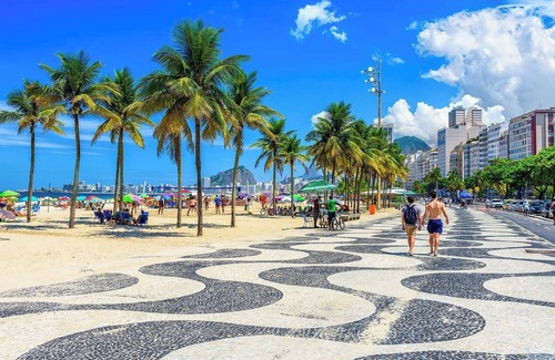 Copacabana Apartment | Prime Location at Season: Beachside Fit-Studio Oasis
