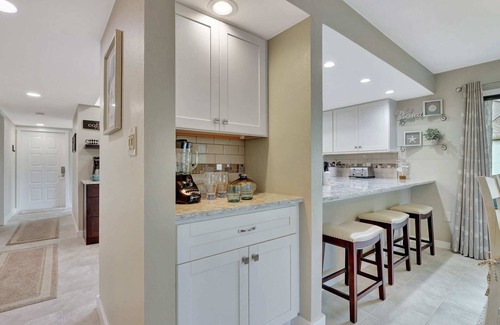 Biggar Condo | Experience Seasonal Bliss with Golf Views in Fort Myers