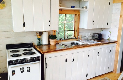 Rockport Cottage | Family & Pet-Friendly Lakefront Sanctuary with Ocean Views