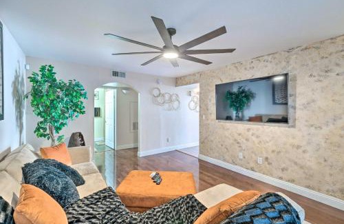 Las Vegas Apartment | Top-Rated Las Vegas Pad with Pool and Spa Near the Strip