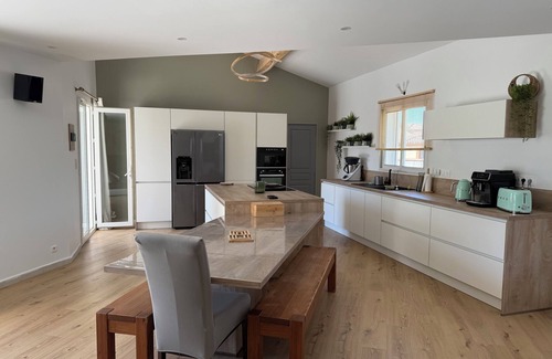 Salleles-d'Aude Villa | Seasonal rental from August 9 to 23 villa with swimming pool not overlooked