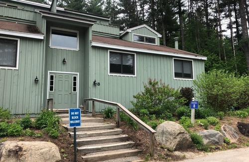 Bartlett House | Perfect Retreat at Updated Seasons Townhouse - Family Friendly!