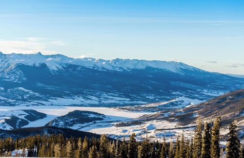 Lakeside Village Apartment | Guest Rated 10/10: Seasons at Keystone #1886 Retreat