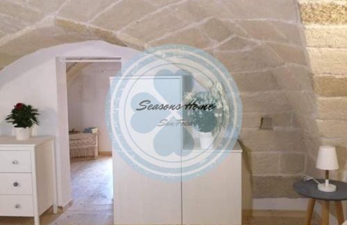 San Foca House | Beautiful Seasons Home San Foca: Oceanfront Pool Retreat