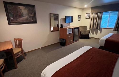 Morton Hotel | Seasons Motel: Family-Friendly with Top Amenities & 8.8 Rating