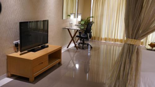 Rajkot Hotel | Discover Seasons Rajkot: 5-Star Elegance with Ocean Views