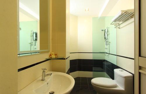 Kuantan Hotel | Guest Rated Seasons View Hotel with Family-Friendly Amenities