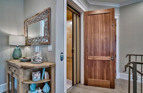 Destiny Grand Palms House | Discover Seastar Palazzo in Destin: Family-Friendly Retreat