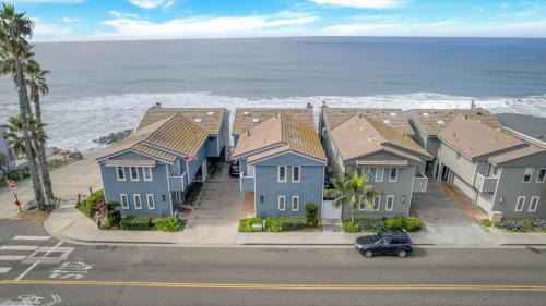 South Oceanside House | Oceanfront Seaview 1135A: Pet-Friendly Retreat with Beach Access