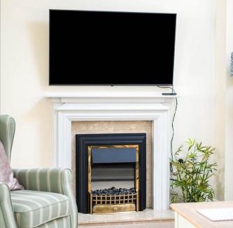 Portishead House | Seaview 2-Bed with Private Parking, Portishead
