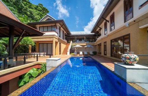 Kata Villa | Oceanfront 5BR Pool Villa Apsara Near Kata Beach