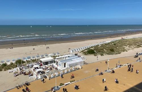Nieuwpoort-aan-Zee Apartment | Oceanfront Bliss at Seaview and Sun, Nieuwpoort