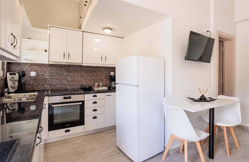 Agrilos Apartment | Seaview and Sunsets - Beachside Retreats