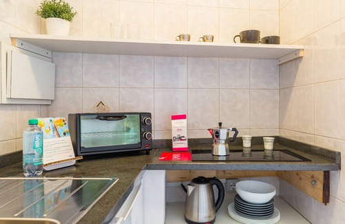 Mergellina Apartment | Cozy Seaview Apartment in Posillipo with Breakfast Included
