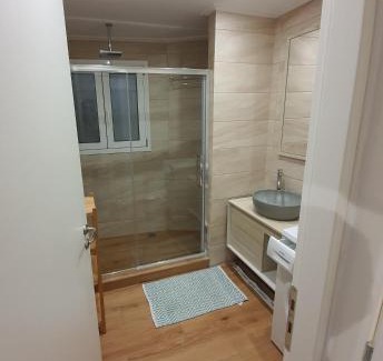 Loutraki Apartment | Seaview apartment in theheart of Loutraki