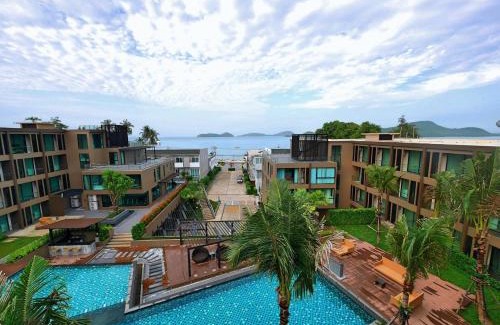 Wichit Apartment | Oceanfront Retreat at Seaview, Cape Panwa with Pool