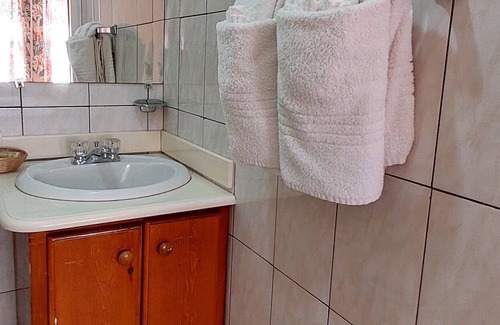 Philipsburg Hotel | Oceanfront Bliss at Seaview Beach Hotel with Pool & Spa