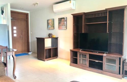 Kram Apartment | Beachfront Seaview Condominium with Pool & Family Amenities