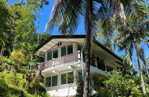 Salak Kok Apartment | Cozy Seaview Cottage with Pool and Ocean Views