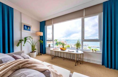 Kabatas Apartment | Elegant Seaview Grand - Explore the Bosphorus Experience
