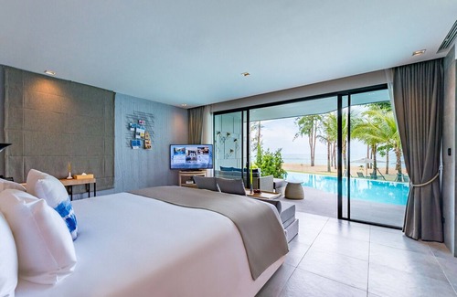 Khuekkhak Resort | Seaview Grand Pool Access with Private Spa & Hot Tub