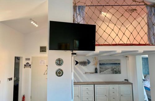 Aheloy Apartment | Seaside Escape: Poolside Relaxation Near Burgas & Sunny Beach
