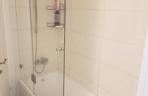Netanya Apartment | Seaview Holiday Apartment: Guest Rated 10/10 & Family-Friendly
