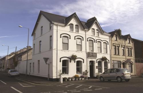 Larne House | Pet-Friendly Seaview House Bed and Breakfast with 9/10 Rating