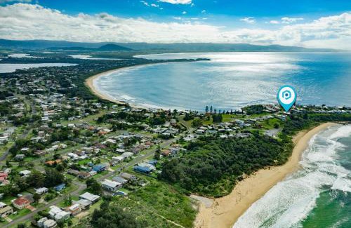 Culburra Beach House | Seaview: Pet-Friendly Retreat with Ocean Views, Steps to Beach