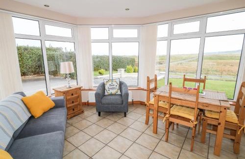 Rinboy House | Pet-Friendly Seaview Hotel with Excellent Guest Ratings