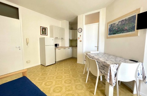 Porto Santa Margherita Apartment | Unforgettable Seaview Hotel with Family-Friendly Amenities