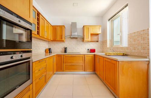 Swieqi Apartment | Seaview Jacuzzi 3BR Penthouse