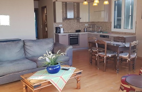 Lefkada Town House | Family-Friendly Seaview Kaposantes Apartments with Kitchen