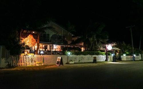 Nuku'alofa Cabin | Beautiful Seaview Lodge: Oceanfront Dining & Pet Friendly