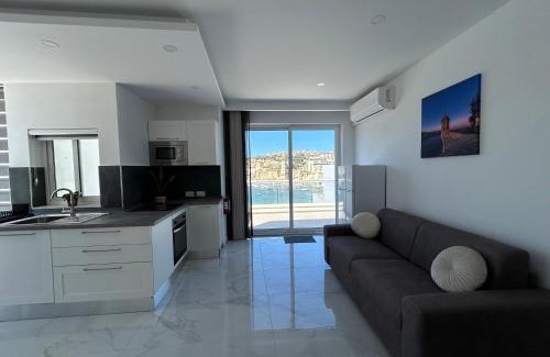 Marsaskala Apartment | Unforgettable Stay at Seaview Setters Penthouse Marsaskala